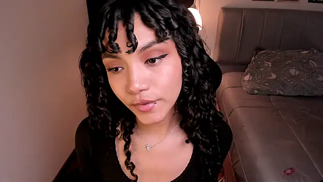 Snapshot of Nati____ chatting on October 27, 2025, 4:13 am Nati online show from October 27, 2025, 4:13 am