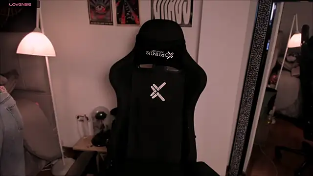 Snapshot of Nati____ chatting on October 1, 2025, 3:55 am Nati online show from October 1, 2025, 3:55 am