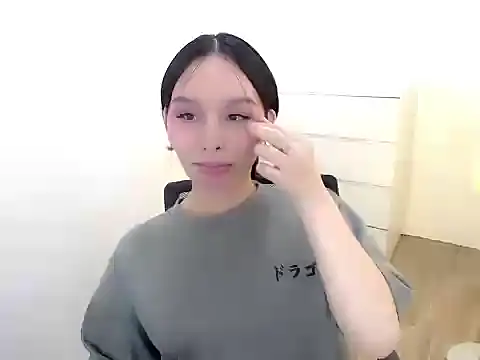 Snapshot of holly_tabby chatting on October 3, 2025, 7:37 pm holly tabby online show from October 3, 2025, 7:37 pm