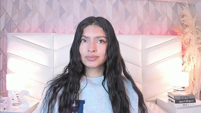 Snapshot of victoria___jonnes chatting on October 3, 2025, 12:28 pm victoria jonnes online show from October 3, 2025, 12:28 pm