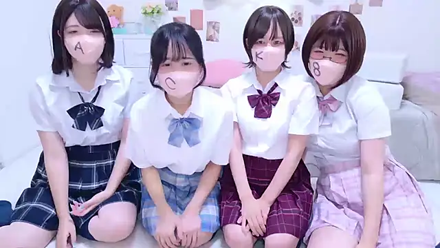 Snapshot of Anzu_xx chatting on September 22, 2025, 4:51 am Anzu xx online show from September 22, 2025, 4:51 am