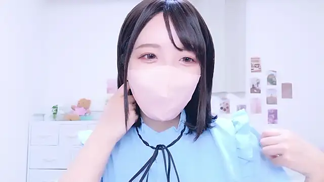 Snapshot of Anzu_xx chatting on September 29, 2025, 5:40 pm Anzu xx online show from September 29, 2025, 5:40 pm