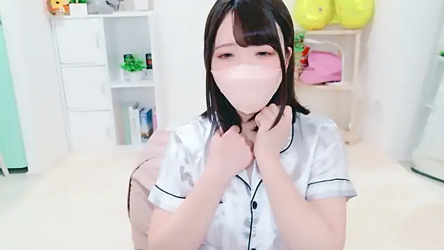 Anzu xx online show from March 24, 2026, 7:03 pm