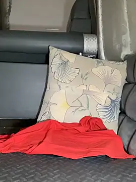 meiiijr55 online show from April 14, 2026, 4:39 am