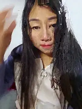 babychill09 online show from November 4, 2025, 12:25 am