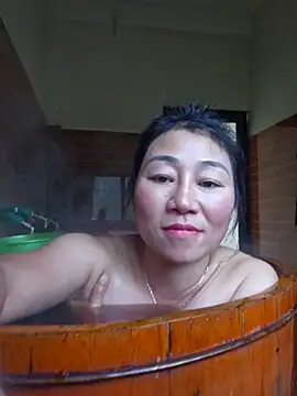 babychill09 online show from November 24, 2025, 10:04 am