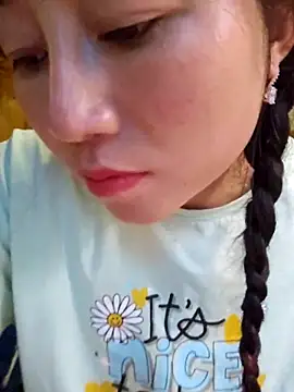 babychill09 online show from October 8, 2025, 12:01 am