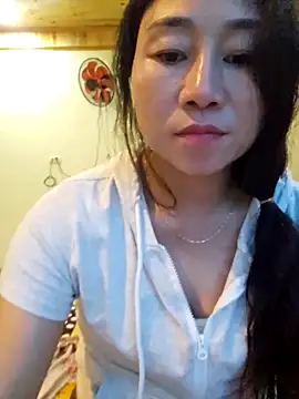 babychill09 online show from October 4, 2025, 12:56 am