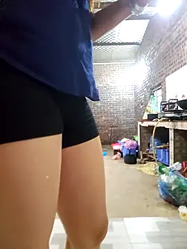 babychill09 online show from September 21, 2025, 1:11 am