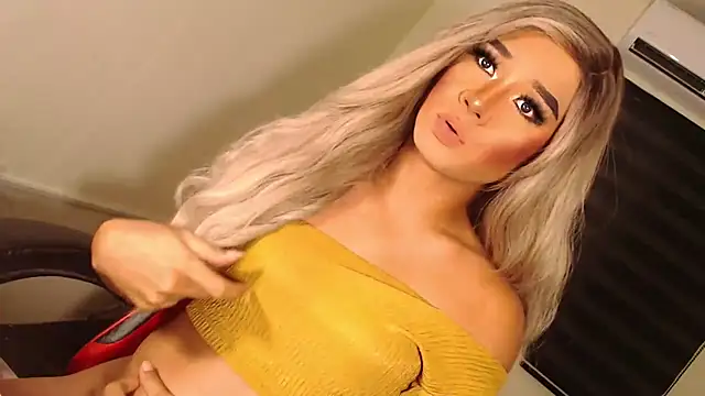 SissifyMeNow online show from October 10, 2025, 6:42 pm