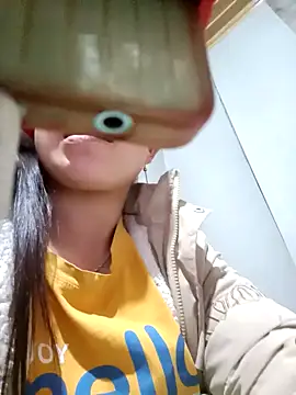 jienrrr online show from March 8, 2026, 7:22 am