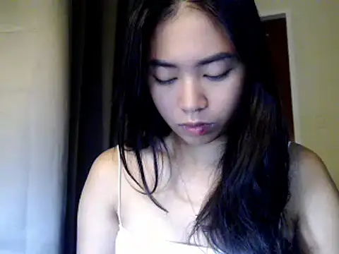 Snapshot of candycrushyyy chatting on September 26, 2025, 6:48 pm candycrushyyy online show from September 26, 2025, 6:48 pm
