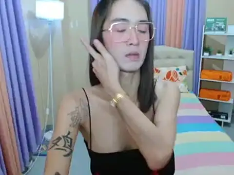 Snapshot of XxTsUncutAskaxX chatting on May 10, 2026, 4:49 am XxTsUncutAskaxX online show from May 10, 2026, 4:49 am