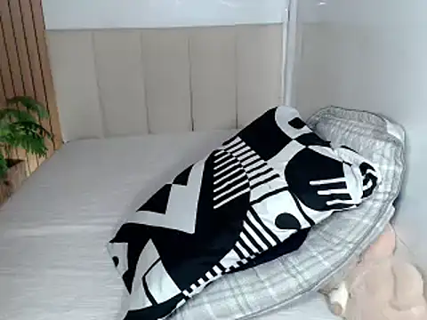 SluttyJedy online show from April 2, 2026, 5:03 am