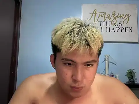 lovely jay online show from April 28, 2026, 7:18 pm