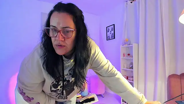 Snapshot of sweet_adele_ chatting on October 8, 2025, 12:56 am sweet adele  online show from October 8, 2025, 12:56 am