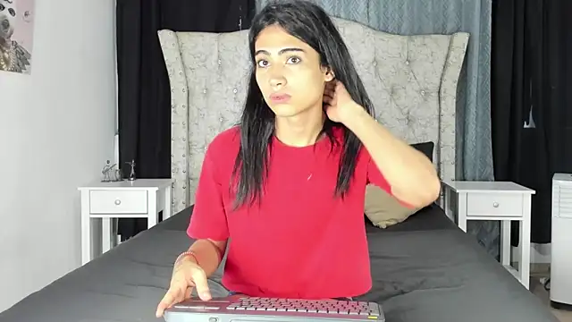 Snapshot of aleja_spearsx chatting on May 8, 2026, 11:58 am aleja spearsx online show from May 8, 2026, 11:58 am