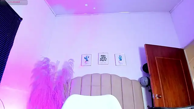  aithanaa  online show from April 13, 2026, 8:02 pm