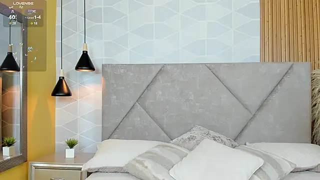 Jade Whisper online show from October 22, 2025, 1:27 am