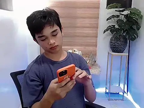 Snapshot of sexysam14 chatting on October 20, 2025, 11:05 pm sexysam14 online show from October 20, 2025, 11:05 pm