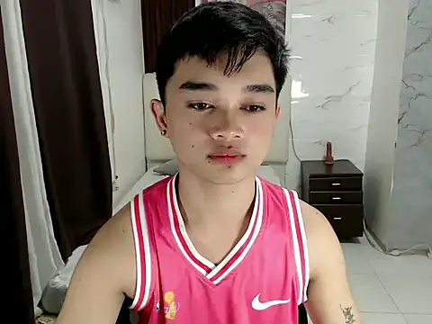 Snapshot of sexysam14 chatting on February 2, 2026, 5:06 am sexysam14 online show from February 2, 2026, 5:06 am