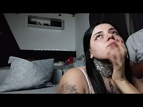 Snapshot of gatybaby chatting on December 3, 2025, 5:41 am gatybaby online show from December 3, 2025, 5:41 am