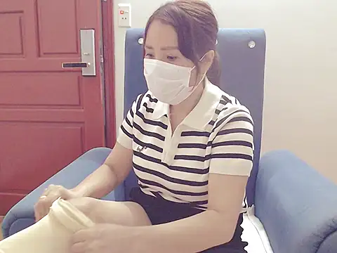 ruby 8x online show from November 3, 2025, 3:48 pm