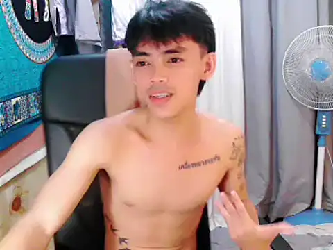 urhunky boy online show from September 28, 2025, 11:17 am