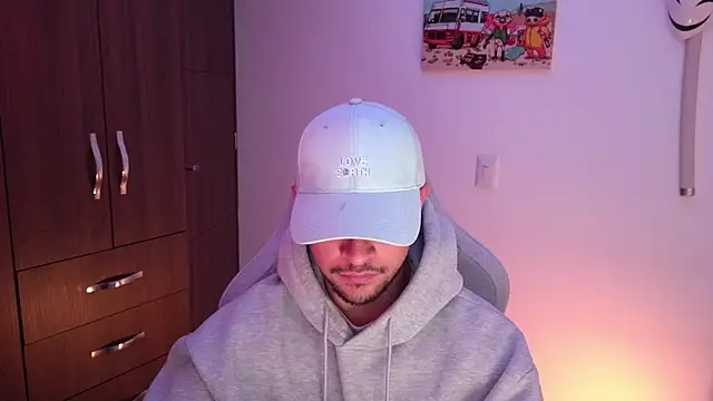 domsantiago  online show from December 20, 2025, 3:09 am