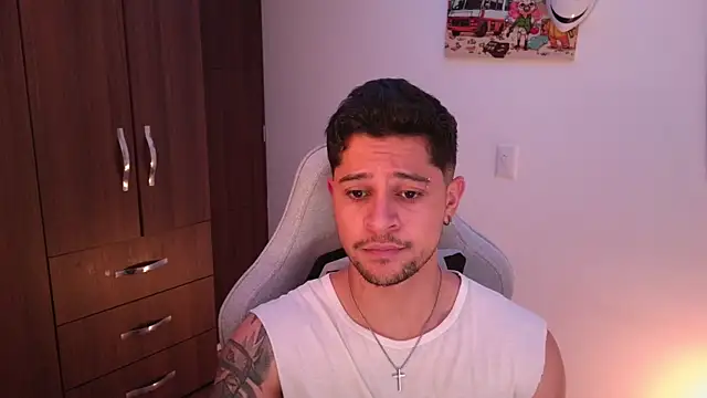 domsantiago  online show from December 1, 2025, 2:45 am