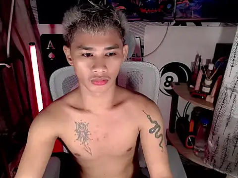 asianhardcock25 online show from April 8, 2026, 1:01 pm