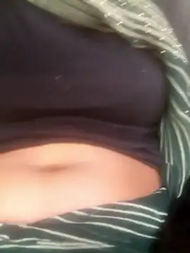 Snapshot of Hot_anjo chatting on November 18, 2025, 9:45 am Hot anjo online show from November 18, 2025, 9:45 am