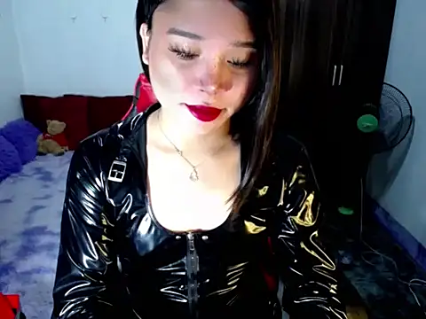 Snapshot of Urassiansweetcummer chatting on June 30, 2026, 11:27 pm Urassiansweetcummer online show from June 30, 2026, 11:27 pm