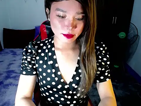 Snapshot of Urassiansweetcummer chatting on November 20, 2025, 12:28 pm Urassiansweetcummer online show from November 20, 2025, 12:28 pm