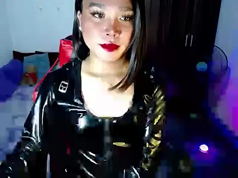 Urassiansweetcummer online show from May 4, 2026, 2:04 am