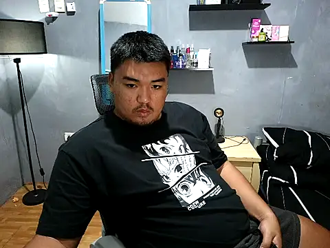 amanda vuitton online show from September 12, 2025, 5:35 pm