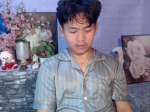 Albertx Destroyer69 online show from May 13, 2026, 2:18 am