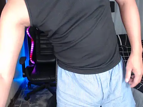 alexsuckable01 online show from May 15, 2026, 10:52 pm