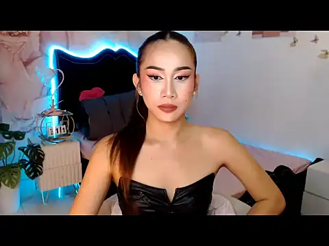 Snapshot of Sluttyvana chatting on March 10, 2026, 8:13 pm Sluttyvana online show from March 10, 2026, 8:13 pm