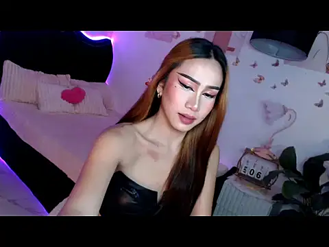 Snapshot of Sluttyvana chatting on April 6, 2026, 3:35 pm Sluttyvana online show from April 6, 2026, 3:35 pm