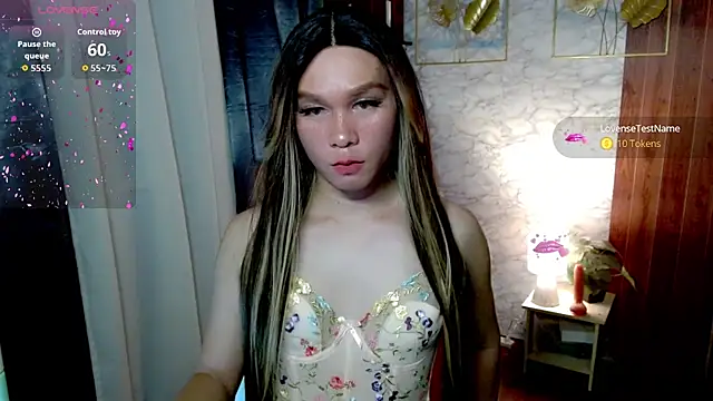 Snapshot of pinay_hugeCockxx chatting on September 29, 2025, 12:17 am pinay hugeCockxx online show from September 29, 2025, 12:17 am