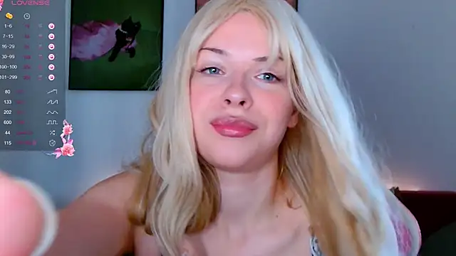 babylilly00 online show from May 17, 2026, 2:50 pm