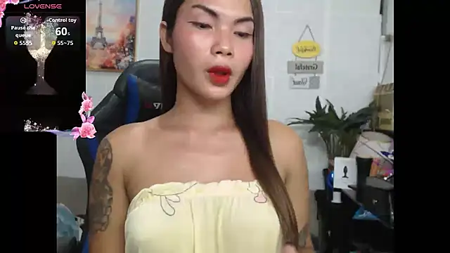 Snapshot of lucyheart777 chatting on April 28, 2026, 4:06 am lucyheart777 online show from April 28, 2026, 4:06 am