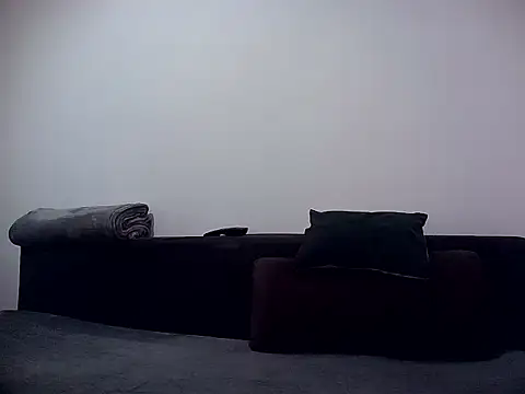 DaDDyLoVeSu83 online show from November 4, 2025, 4:00 pm