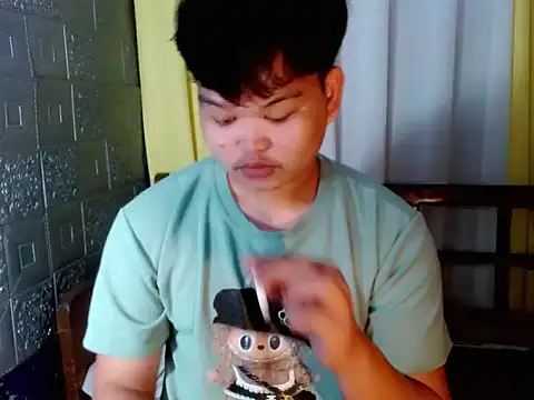 Snapshot of Reynelcock chatting on February 25, 2026, 7:41 am Reynelcock online show from February 25, 2026, 7:41 am