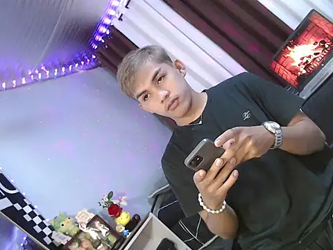 Snapshot of urhot_chany chatting on July 14, 2026, 3:22 am urhot chany online show from July 14, 2026, 3:22 am