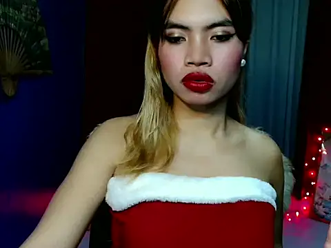 lover girl143 online show from November 11, 2025, 3:29 pm