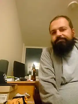 Negovotoo online show from October 4, 2025, 6:42 pm