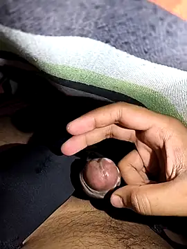 nitin01raj01nk online show from September 9, 2025, 9:02 pm