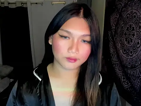 Lou heart online show from November 17, 2025, 5:39 pm